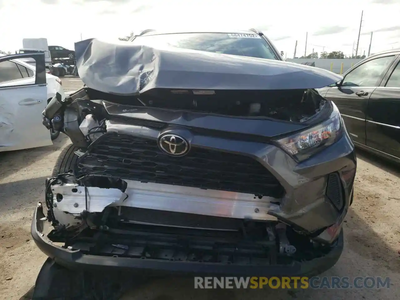 5 Photograph of a damaged car 2T3H1RFV1MC149737 TOYOTA RAV4 2021