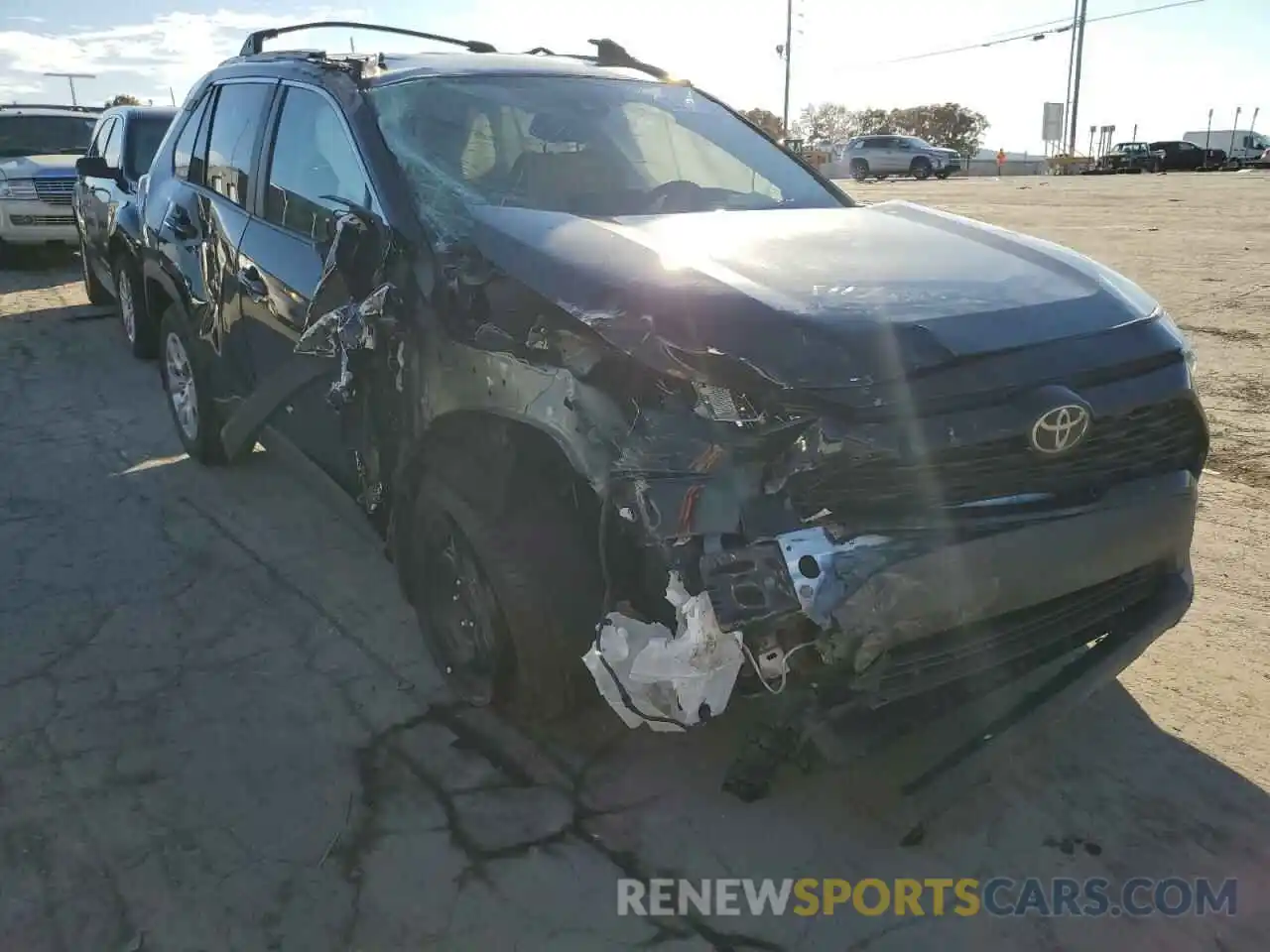 9 Photograph of a damaged car 2T3H1RFV1MC162231 TOYOTA RAV4 2021