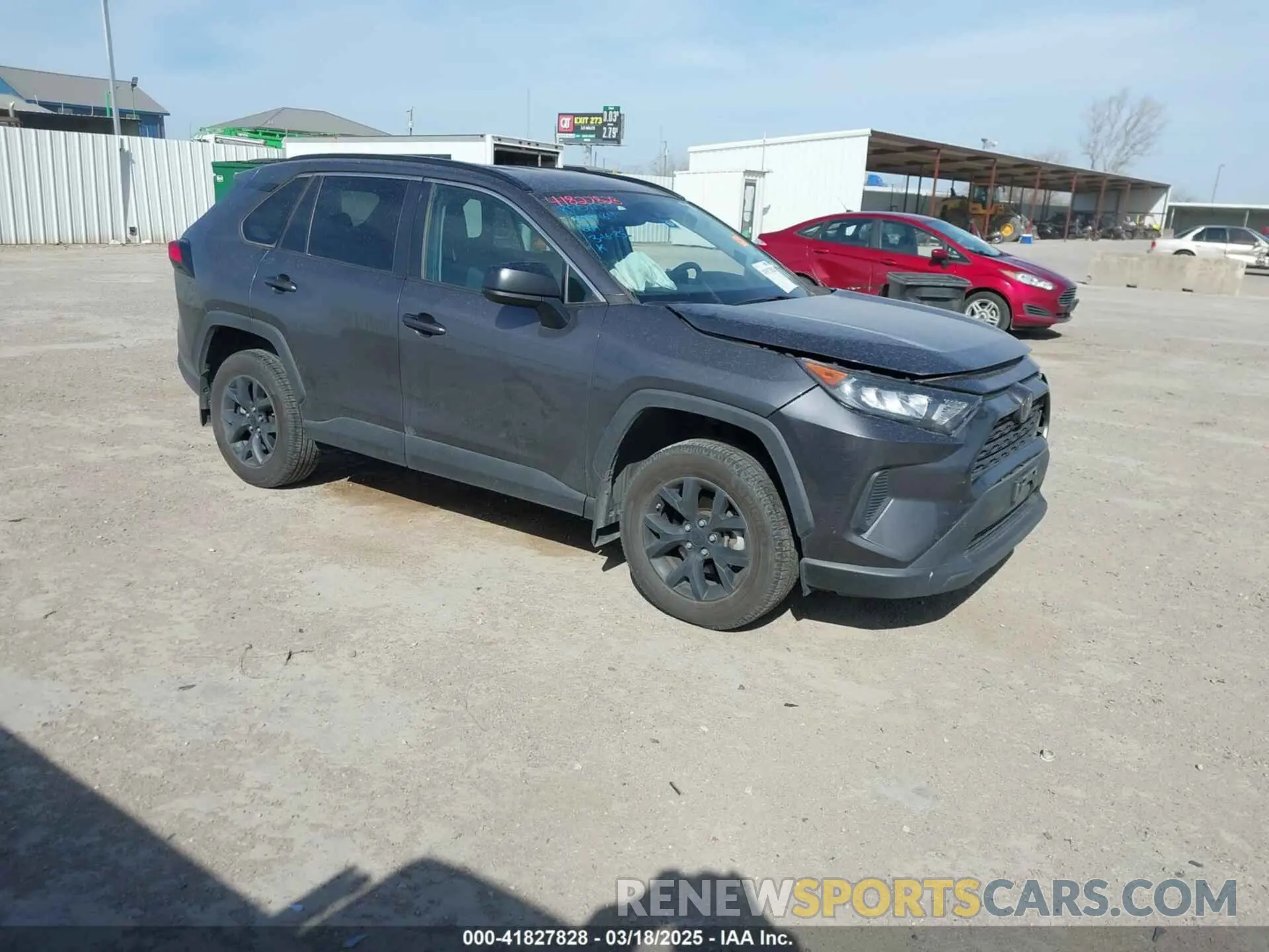 1 Photograph of a damaged car 2T3H1RFV1MC165498 TOYOTA RAV4 2021