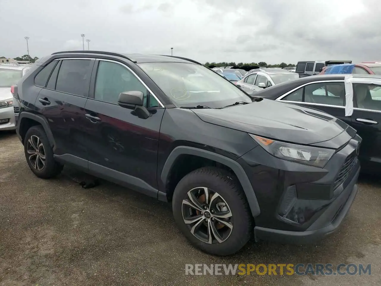 4 Photograph of a damaged car 2T3H1RFV1MC167655 TOYOTA RAV4 2021