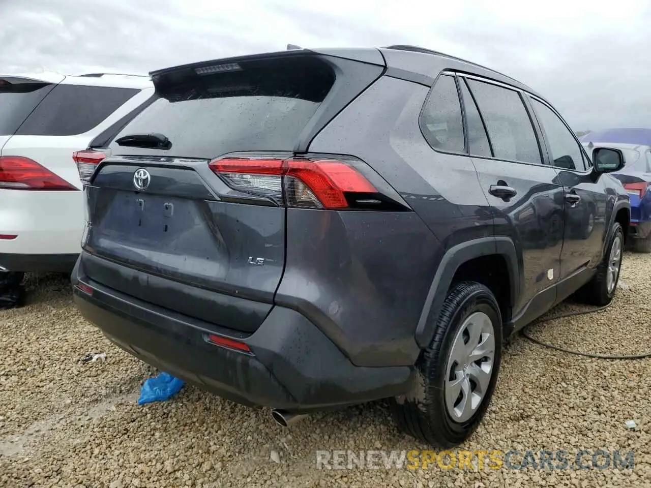 3 Photograph of a damaged car 2T3H1RFV1MC168871 TOYOTA RAV4 2021