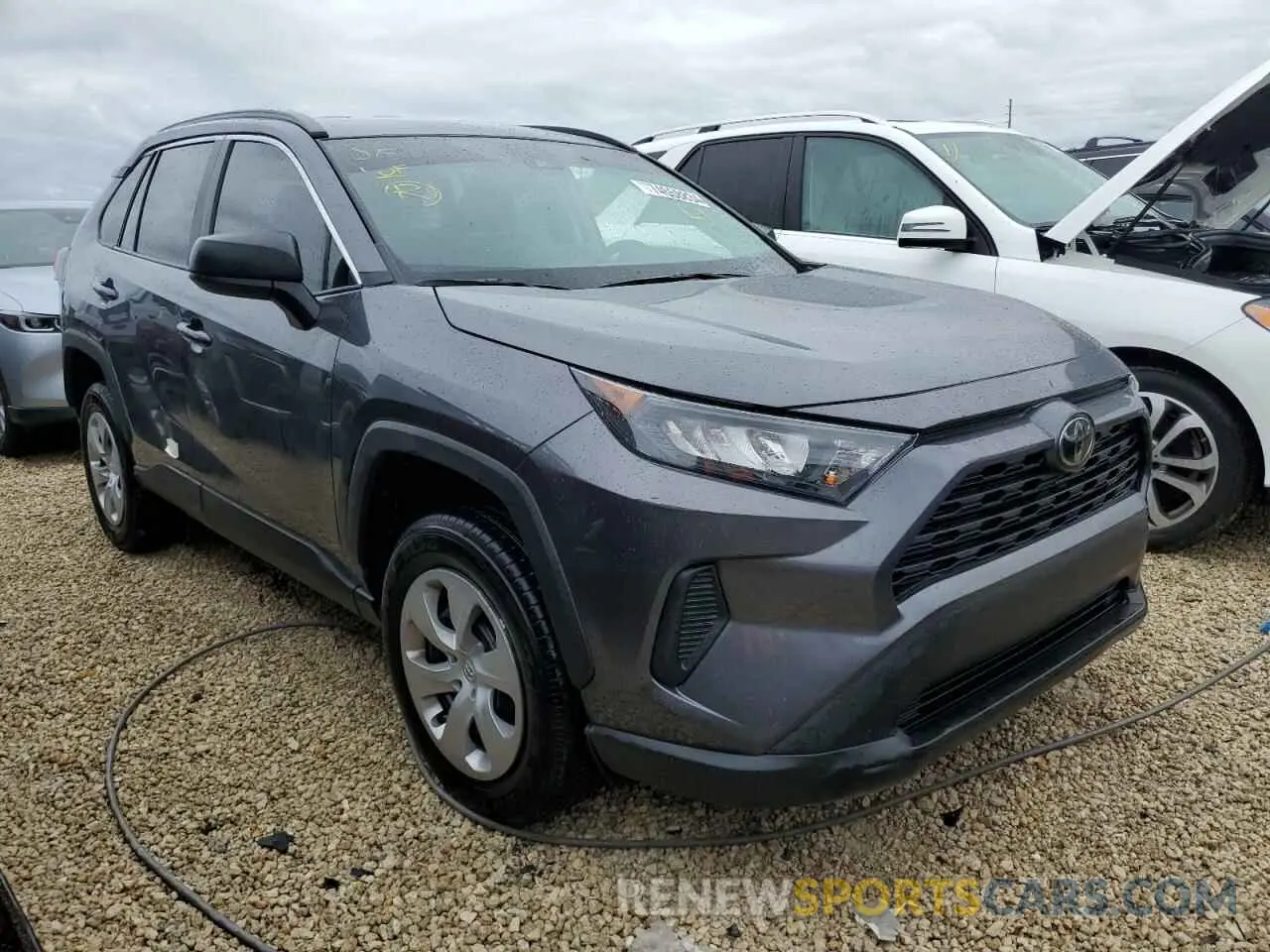 4 Photograph of a damaged car 2T3H1RFV1MC168871 TOYOTA RAV4 2021