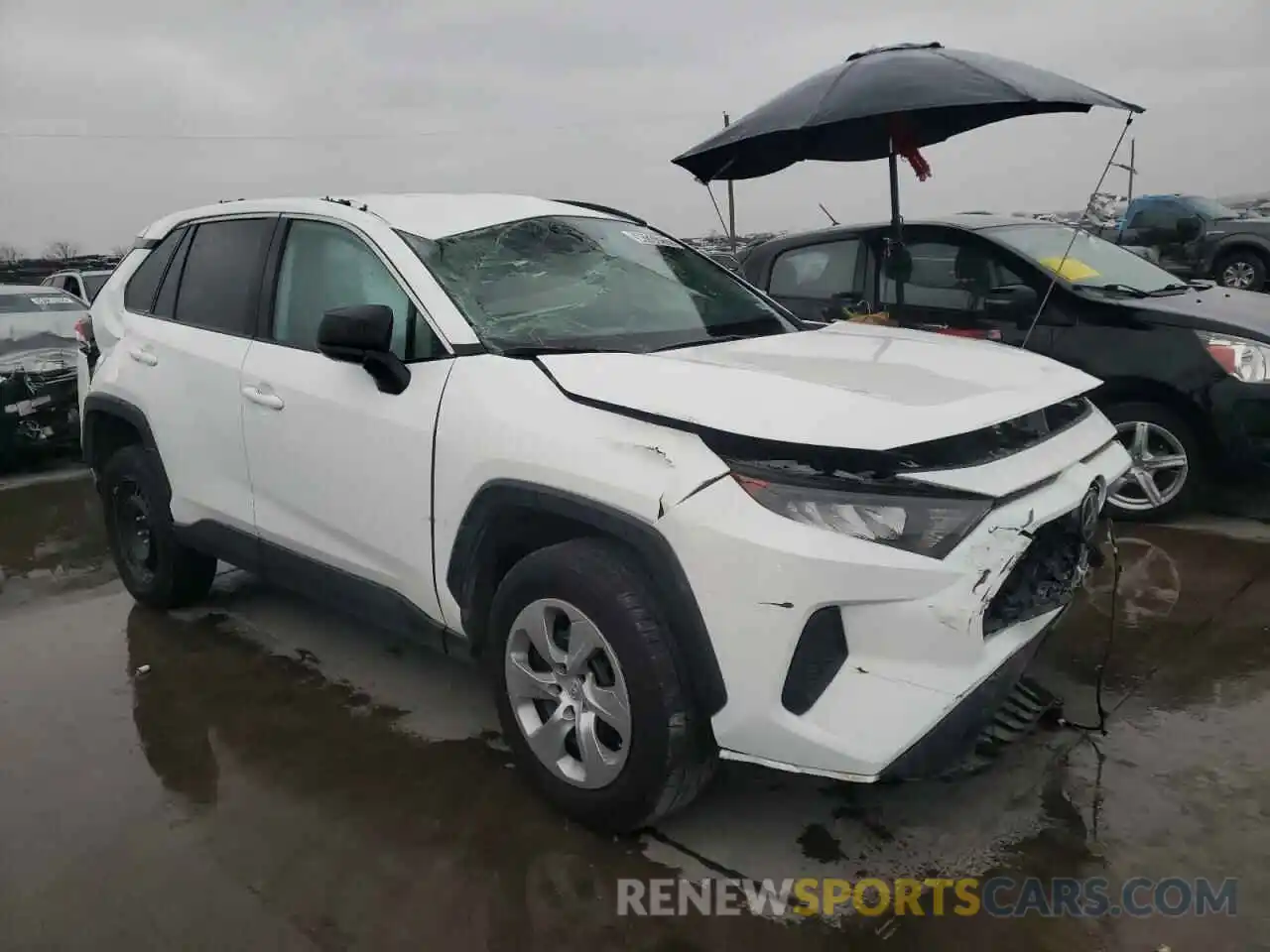 1 Photograph of a damaged car 2T3H1RFV1MW136534 TOYOTA RAV4 2021