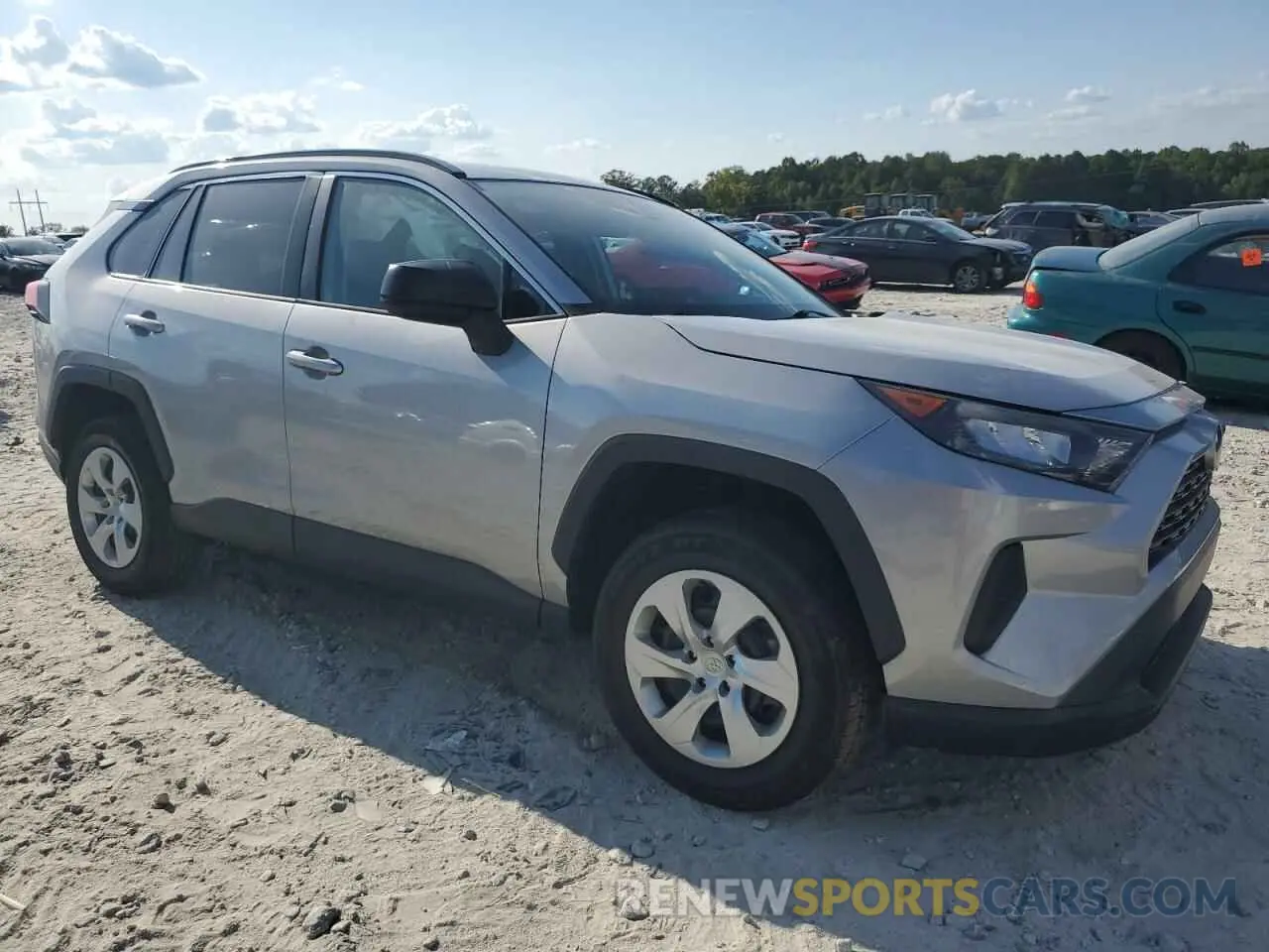 4 Photograph of a damaged car 2T3H1RFV1MW150630 TOYOTA RAV4 2021