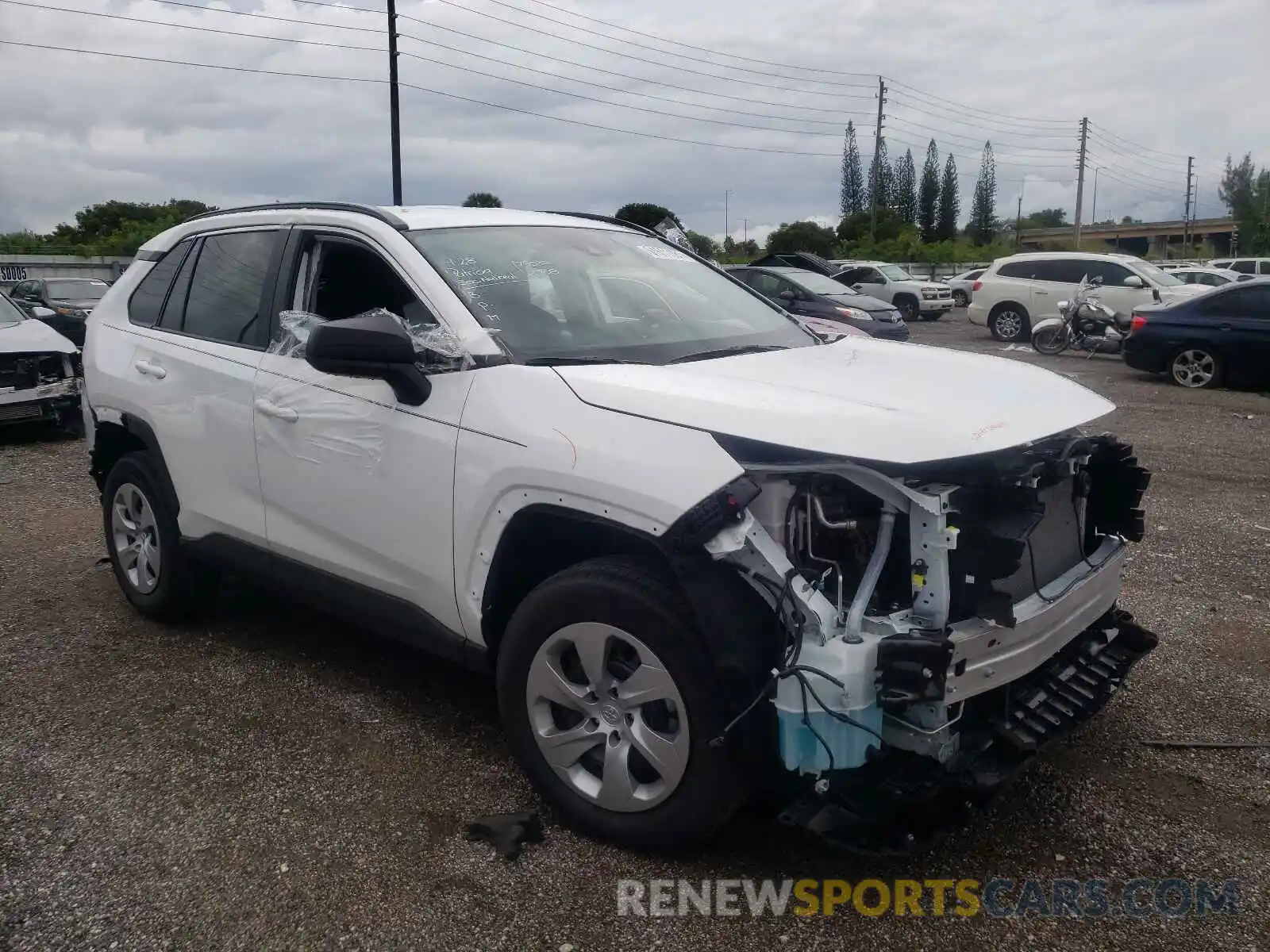 1 Photograph of a damaged car 2T3H1RFV1MW165354 TOYOTA RAV4 2021