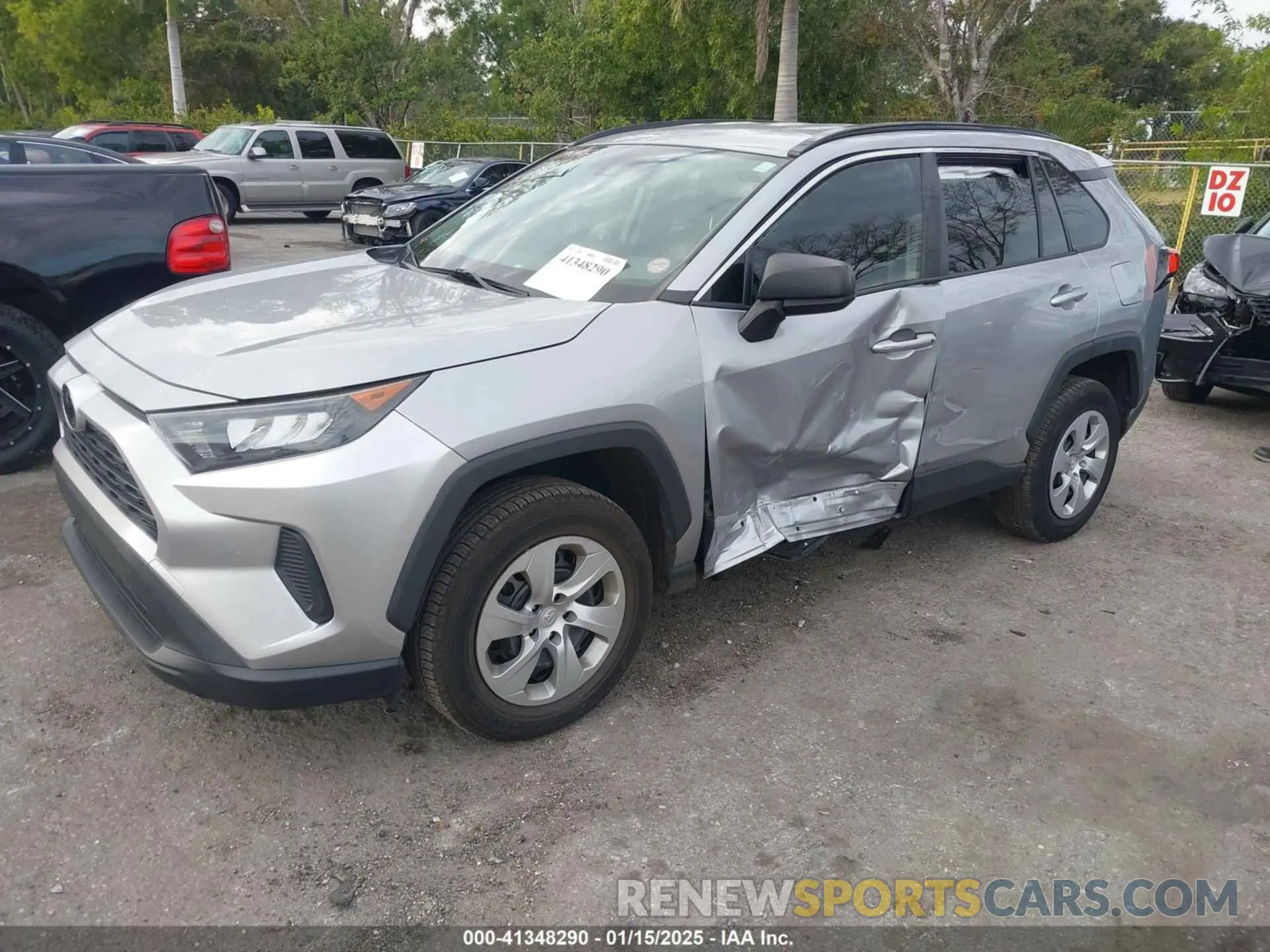 2 Photograph of a damaged car 2T3H1RFV2MC098863 TOYOTA RAV4 2021