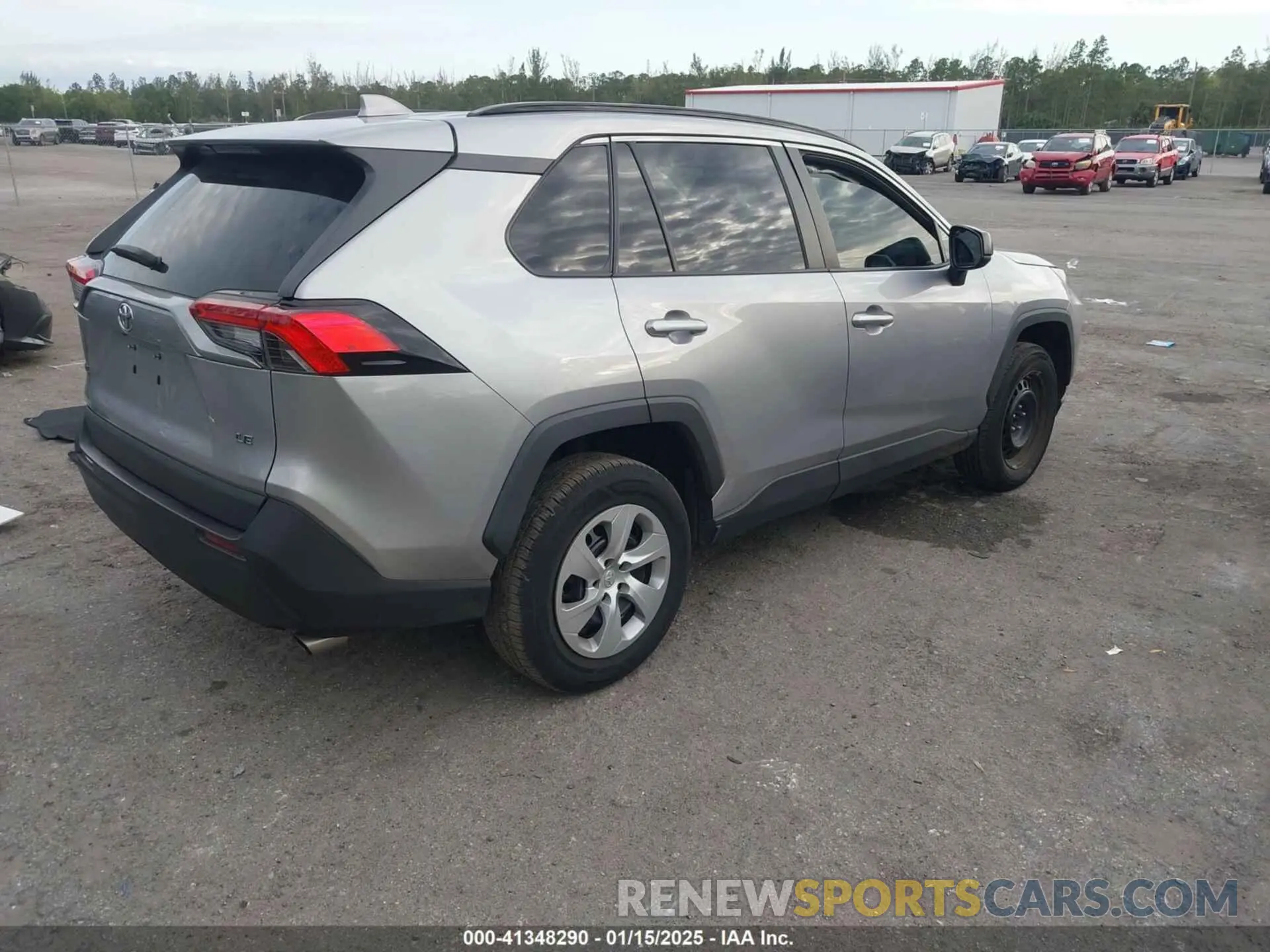 4 Photograph of a damaged car 2T3H1RFV2MC098863 TOYOTA RAV4 2021