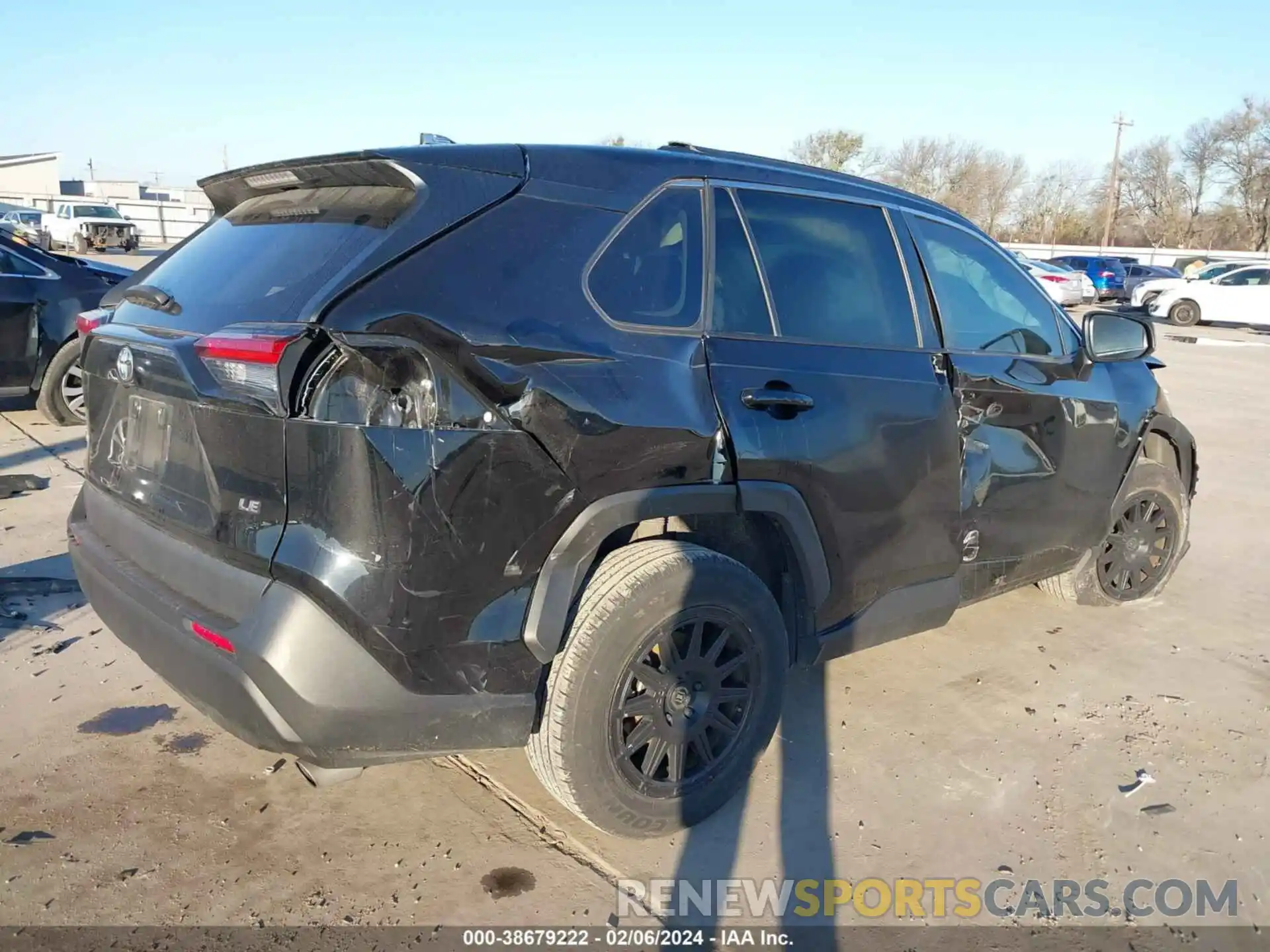 4 Photograph of a damaged car 2T3H1RFV2MC106251 TOYOTA RAV4 2021