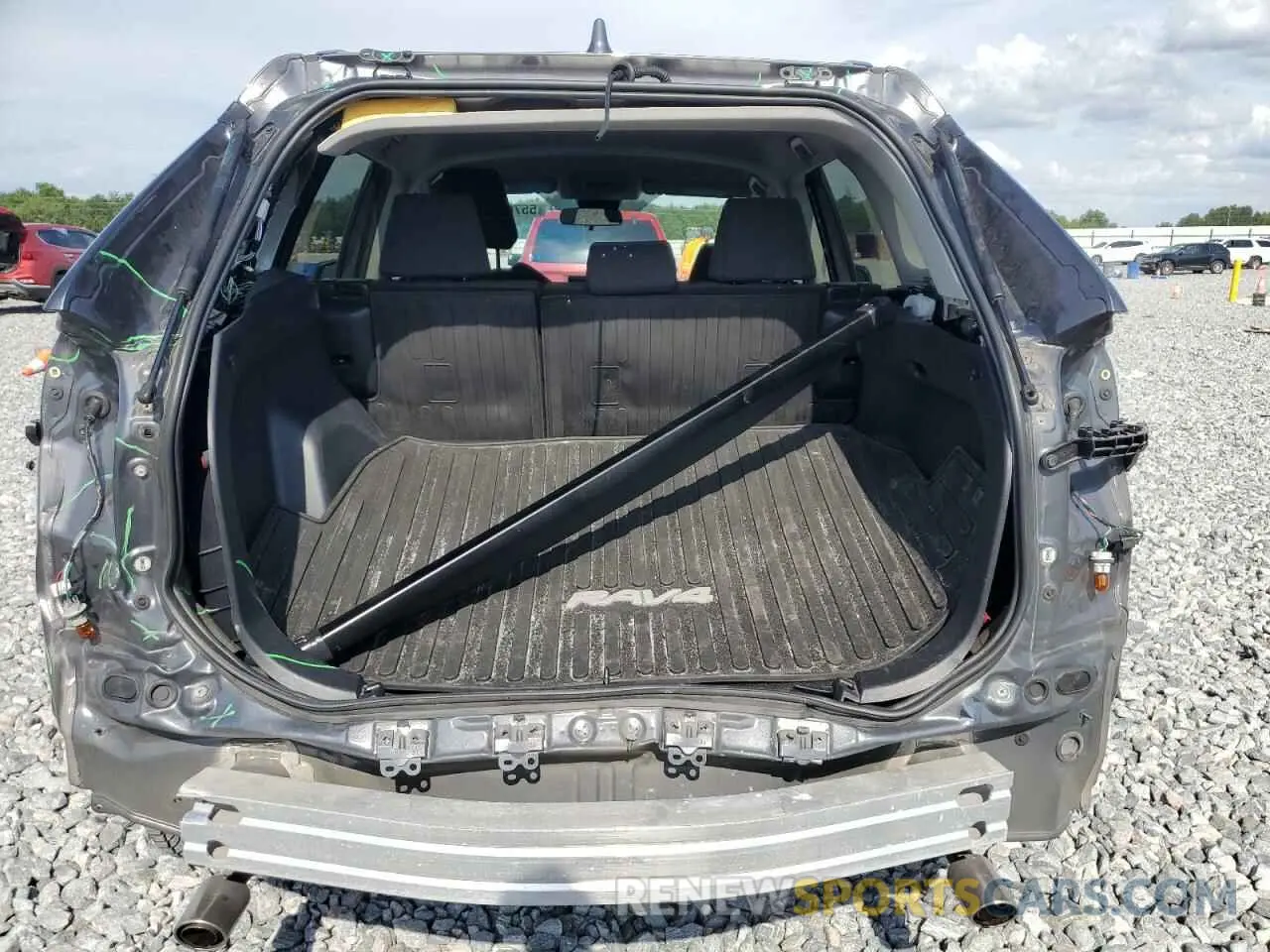 6 Photograph of a damaged car 2T3H1RFV2MC106914 TOYOTA RAV4 2021