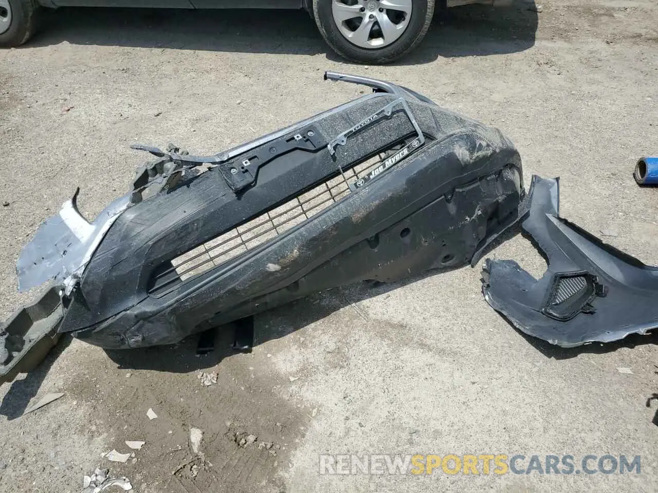 13 Photograph of a damaged car 2T3H1RFV2MC107044 TOYOTA RAV4 2021