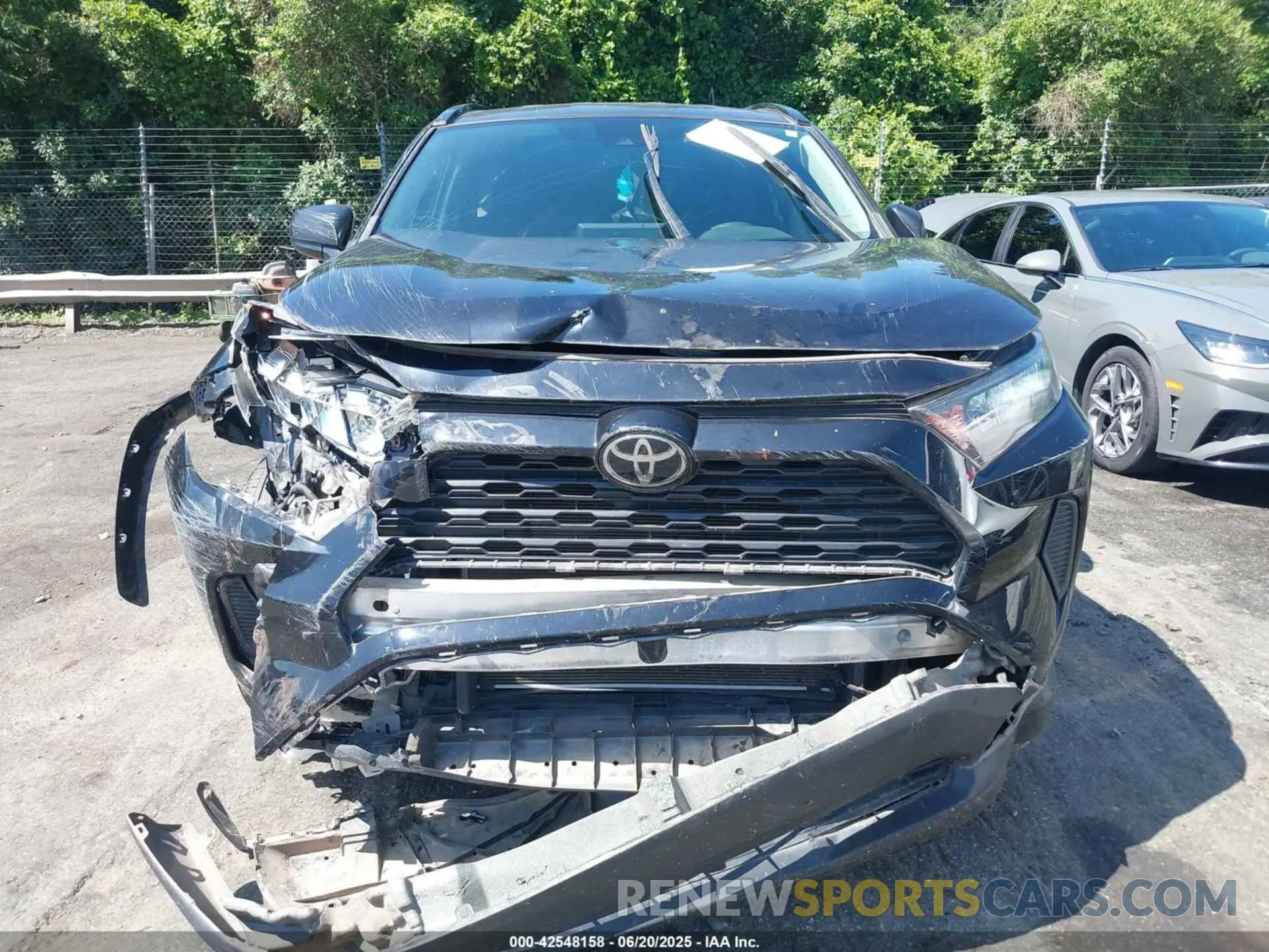 12 Photograph of a damaged car 2T3H1RFV2MC112003 TOYOTA RAV4 2021