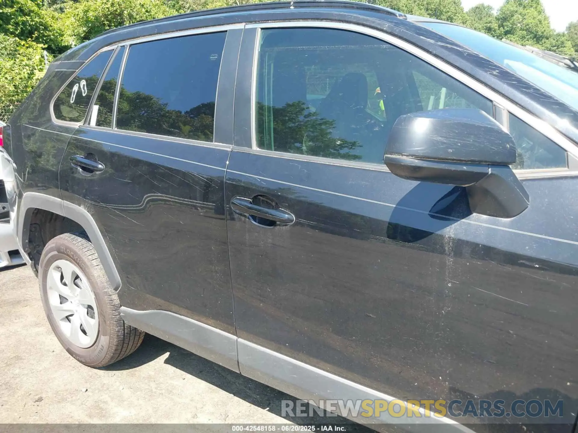 13 Photograph of a damaged car 2T3H1RFV2MC112003 TOYOTA RAV4 2021