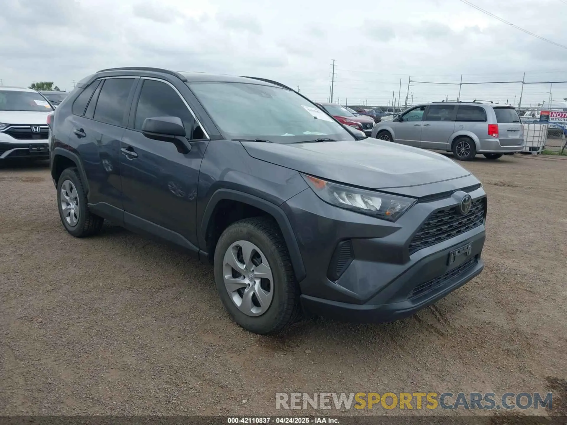 1 Photograph of a damaged car 2T3H1RFV2MC117086 TOYOTA RAV4 2021