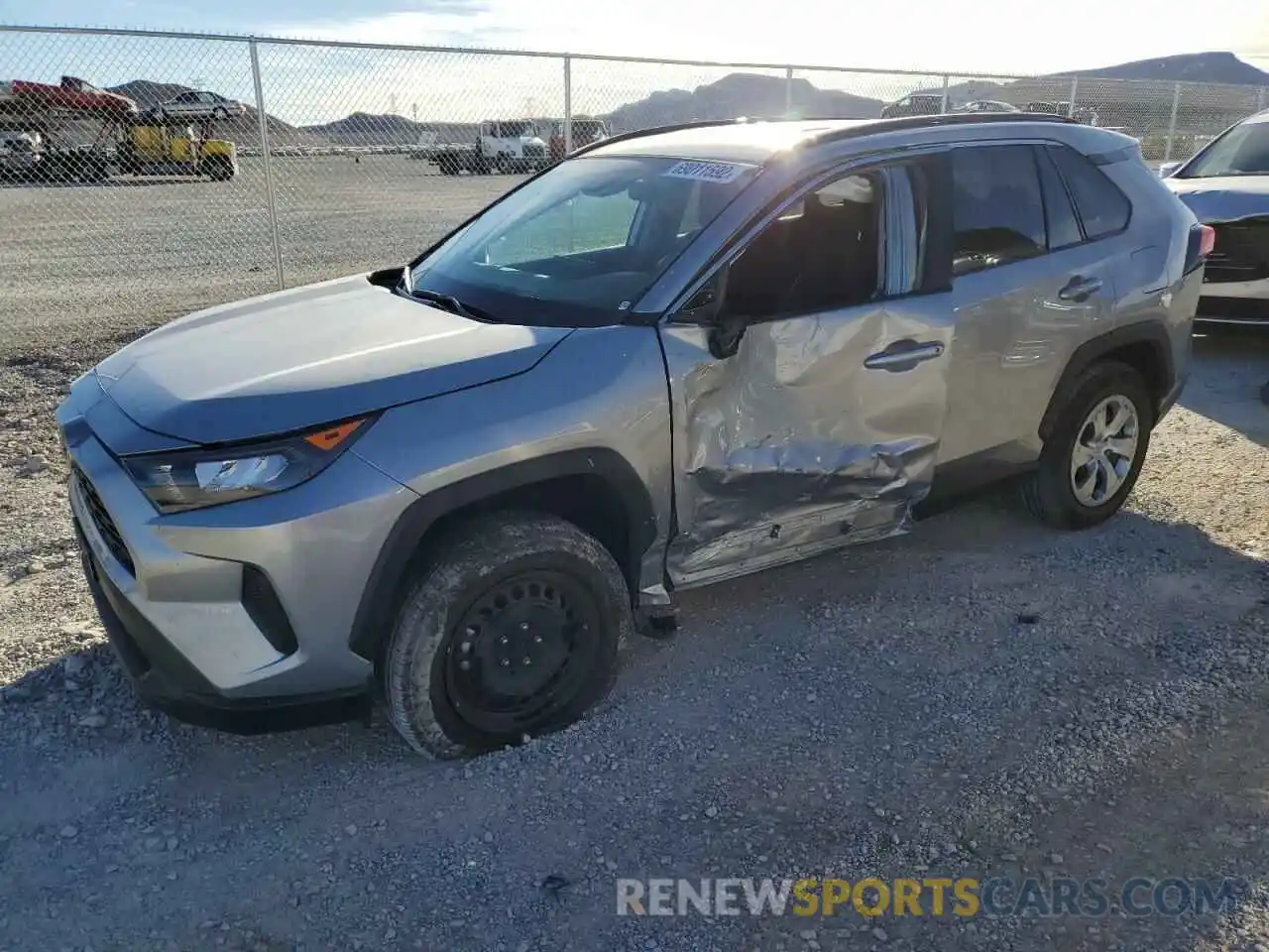 1 Photograph of a damaged car 2T3H1RFV2MC129433 TOYOTA RAV4 2021