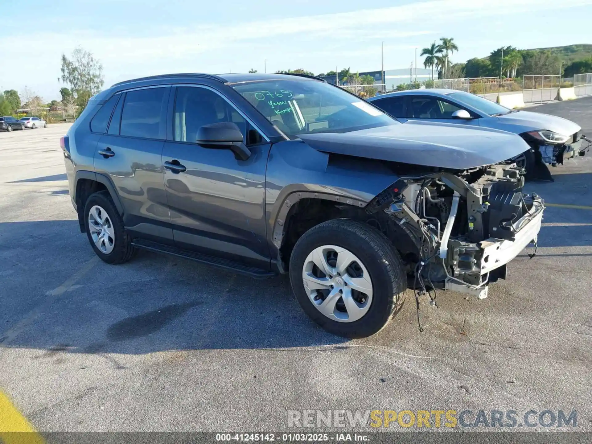 1 Photograph of a damaged car 2T3H1RFV2MC147513 TOYOTA RAV4 2021