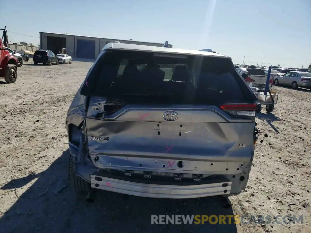 6 Photograph of a damaged car 2T3H1RFV2MC150301 TOYOTA RAV4 2021