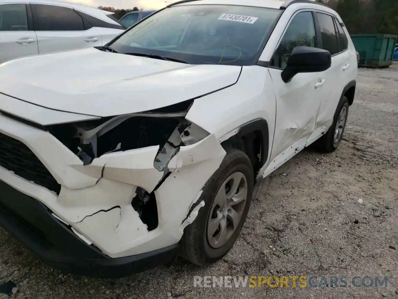 9 Photograph of a damaged car 2T3H1RFV2MC152436 TOYOTA RAV4 2021