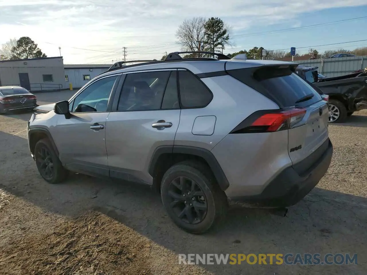 2 Photograph of a damaged car 2T3H1RFV2MC162352 TOYOTA RAV4 2021