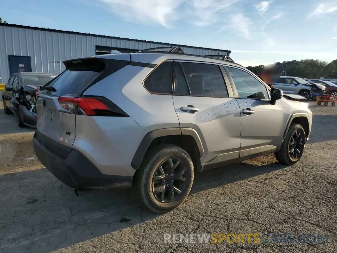 3 Photograph of a damaged car 2T3H1RFV2MC162352 TOYOTA RAV4 2021