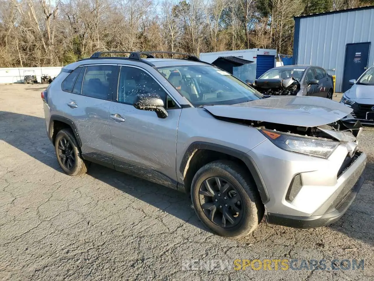 4 Photograph of a damaged car 2T3H1RFV2MC162352 TOYOTA RAV4 2021