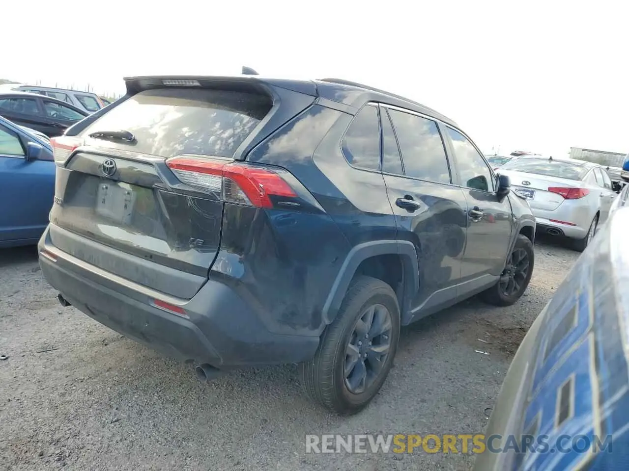 3 Photograph of a damaged car 2T3H1RFV2MC166790 TOYOTA RAV4 2021