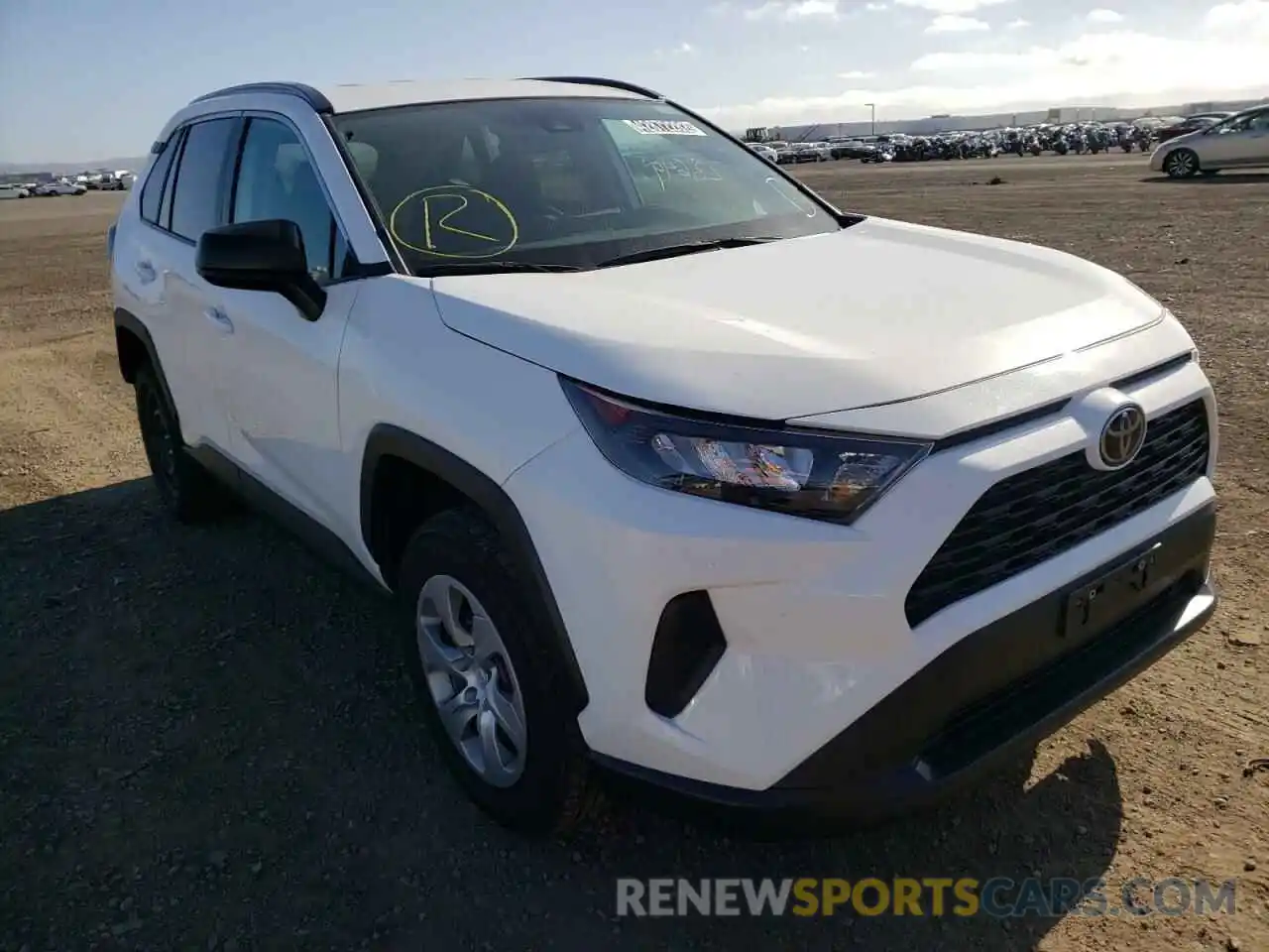 1 Photograph of a damaged car 2T3H1RFV2MW121377 TOYOTA RAV4 2021