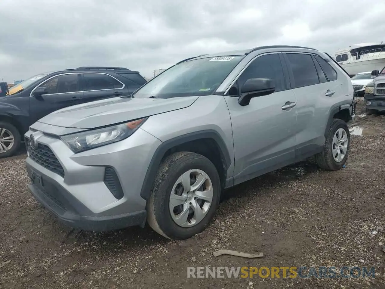 1 Photograph of a damaged car 2T3H1RFV2MW131732 TOYOTA RAV4 2021