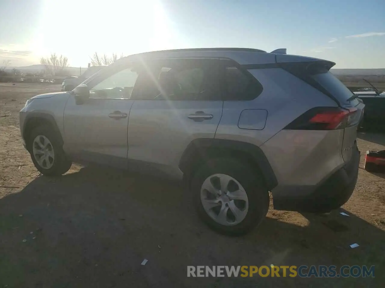 2 Photograph of a damaged car 2T3H1RFV2MW134730 TOYOTA RAV4 2021