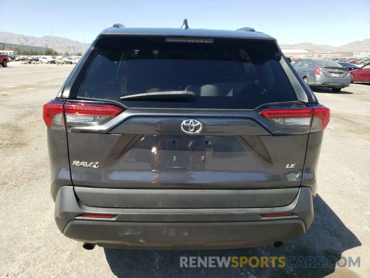 6 Photograph of a damaged car 2T3H1RFV2MW135358 TOYOTA RAV4 2021