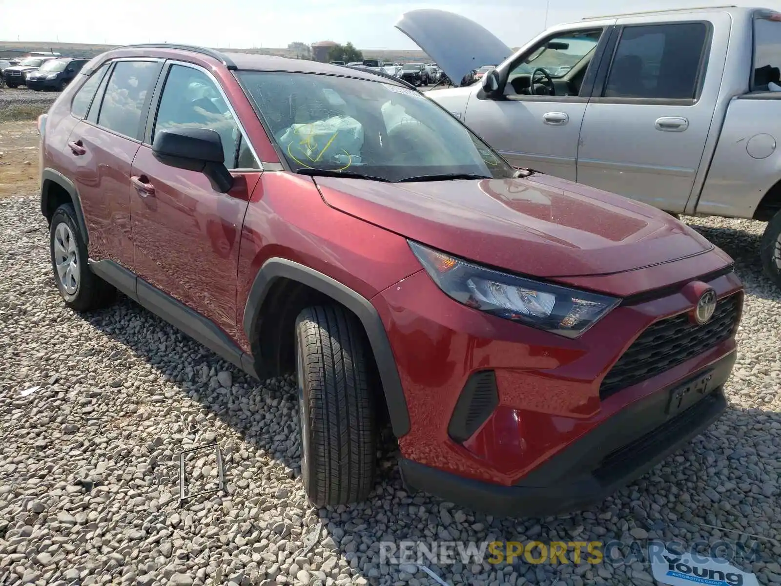 1 Photograph of a damaged car 2T3H1RFV2MW136557 TOYOTA RAV4 2021