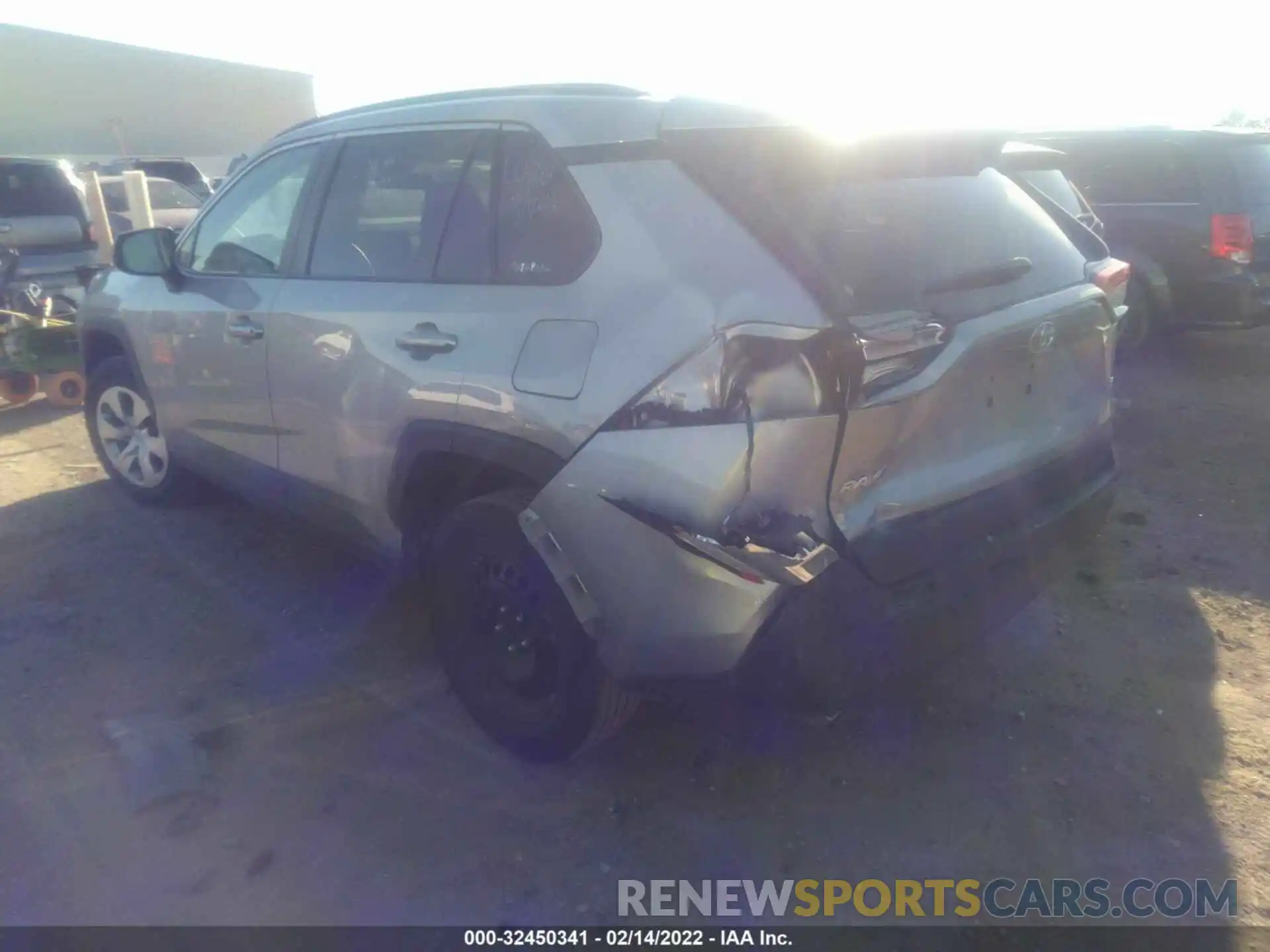 3 Photograph of a damaged car 2T3H1RFV2MW137062 TOYOTA RAV4 2021