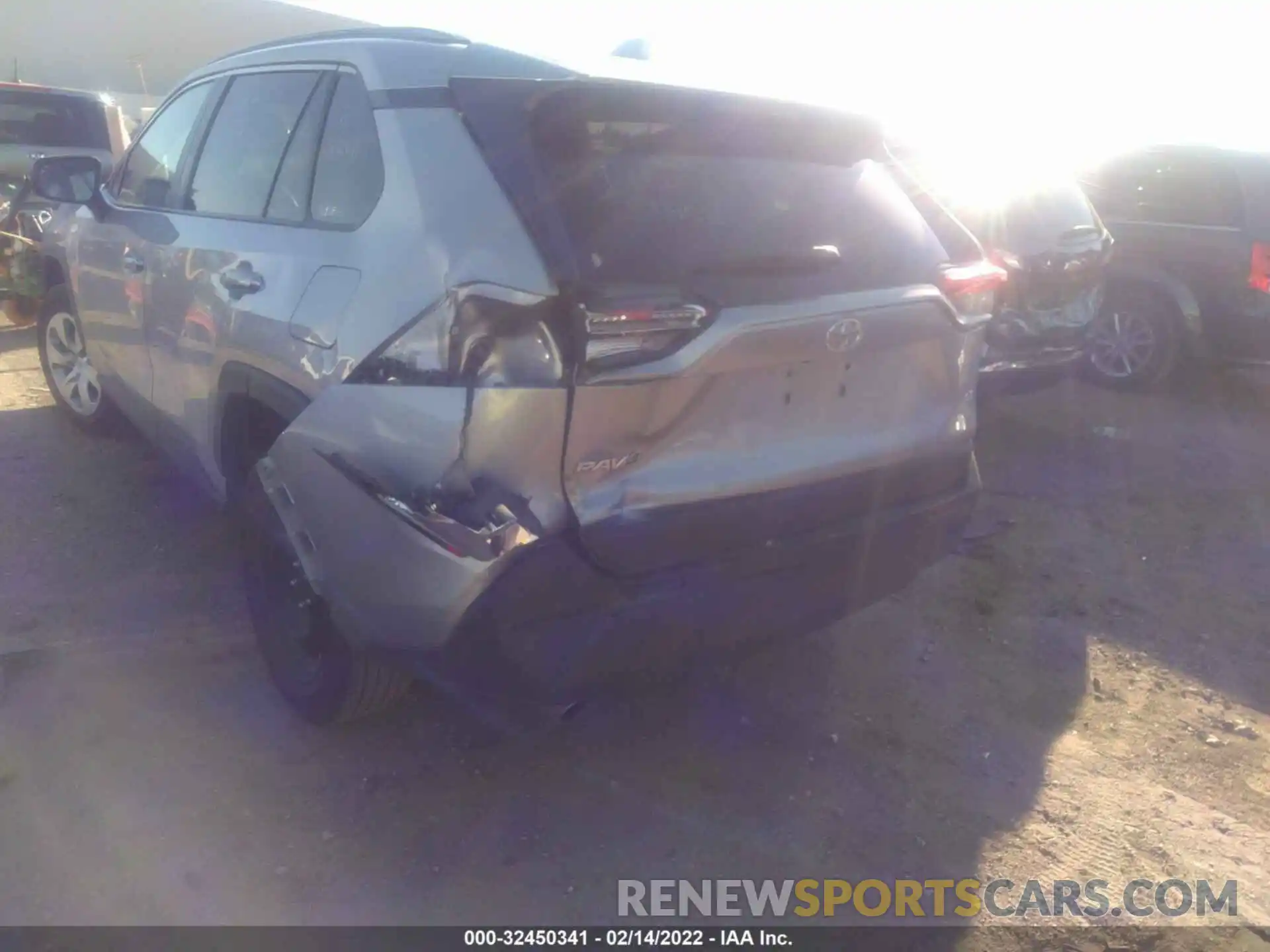 6 Photograph of a damaged car 2T3H1RFV2MW137062 TOYOTA RAV4 2021