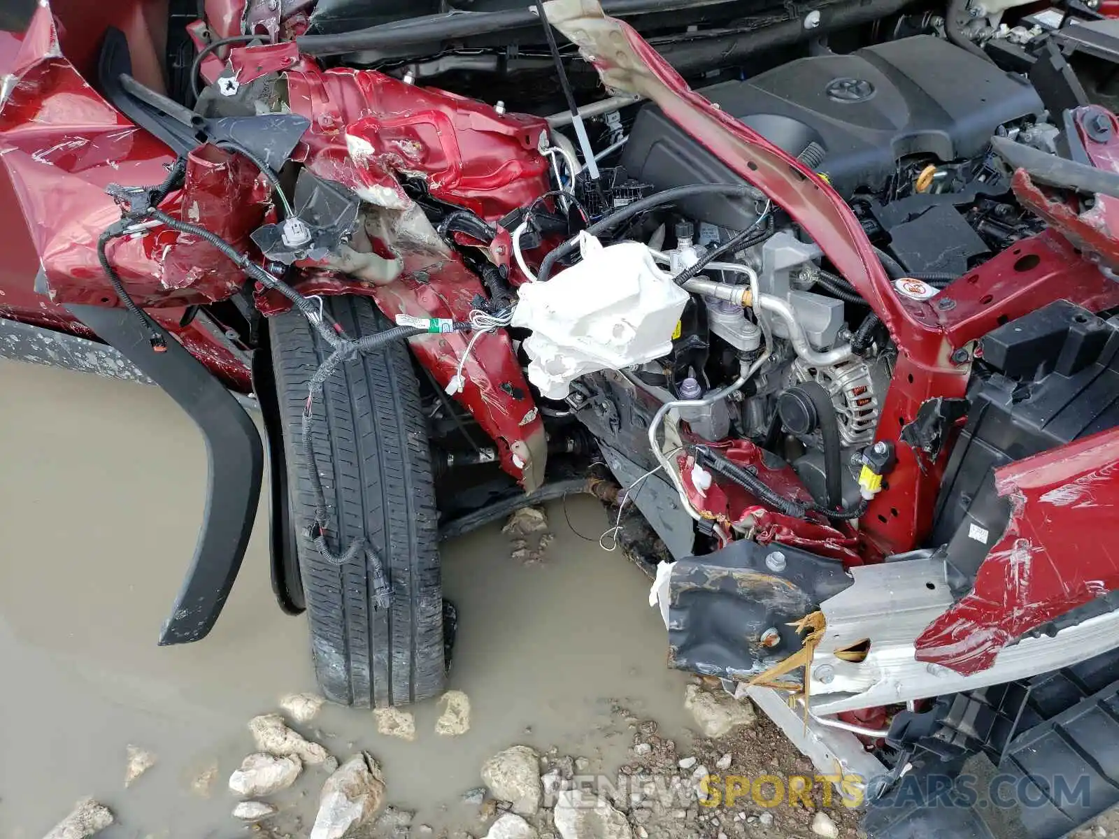 9 Photograph of a damaged car 2T3H1RFV2MW137076 TOYOTA RAV4 2021