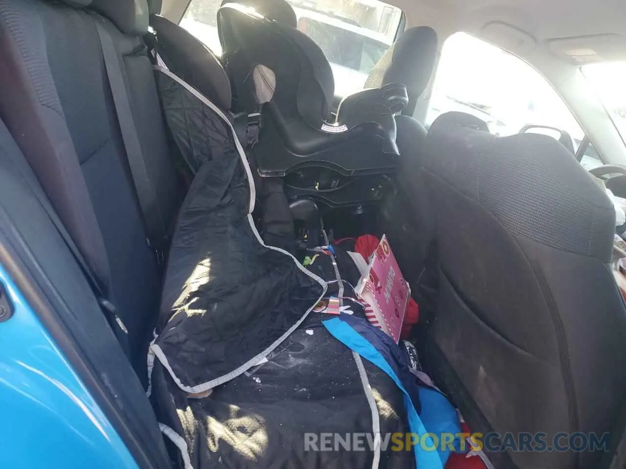 11 Photograph of a damaged car 2T3H1RFV2MW139121 TOYOTA RAV4 2021