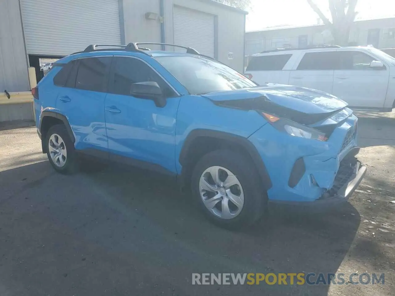 4 Photograph of a damaged car 2T3H1RFV2MW139121 TOYOTA RAV4 2021