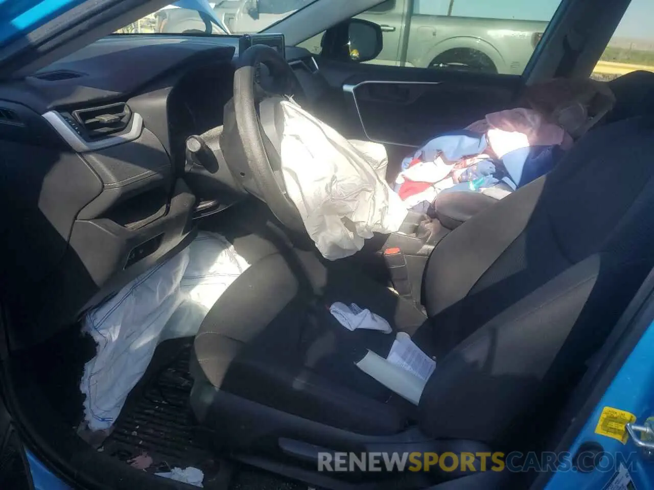 7 Photograph of a damaged car 2T3H1RFV2MW139121 TOYOTA RAV4 2021