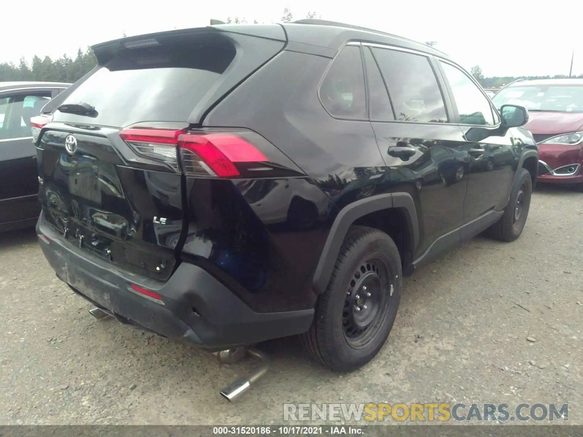 4 Photograph of a damaged car 2T3H1RFV2MW152872 TOYOTA RAV4 2021