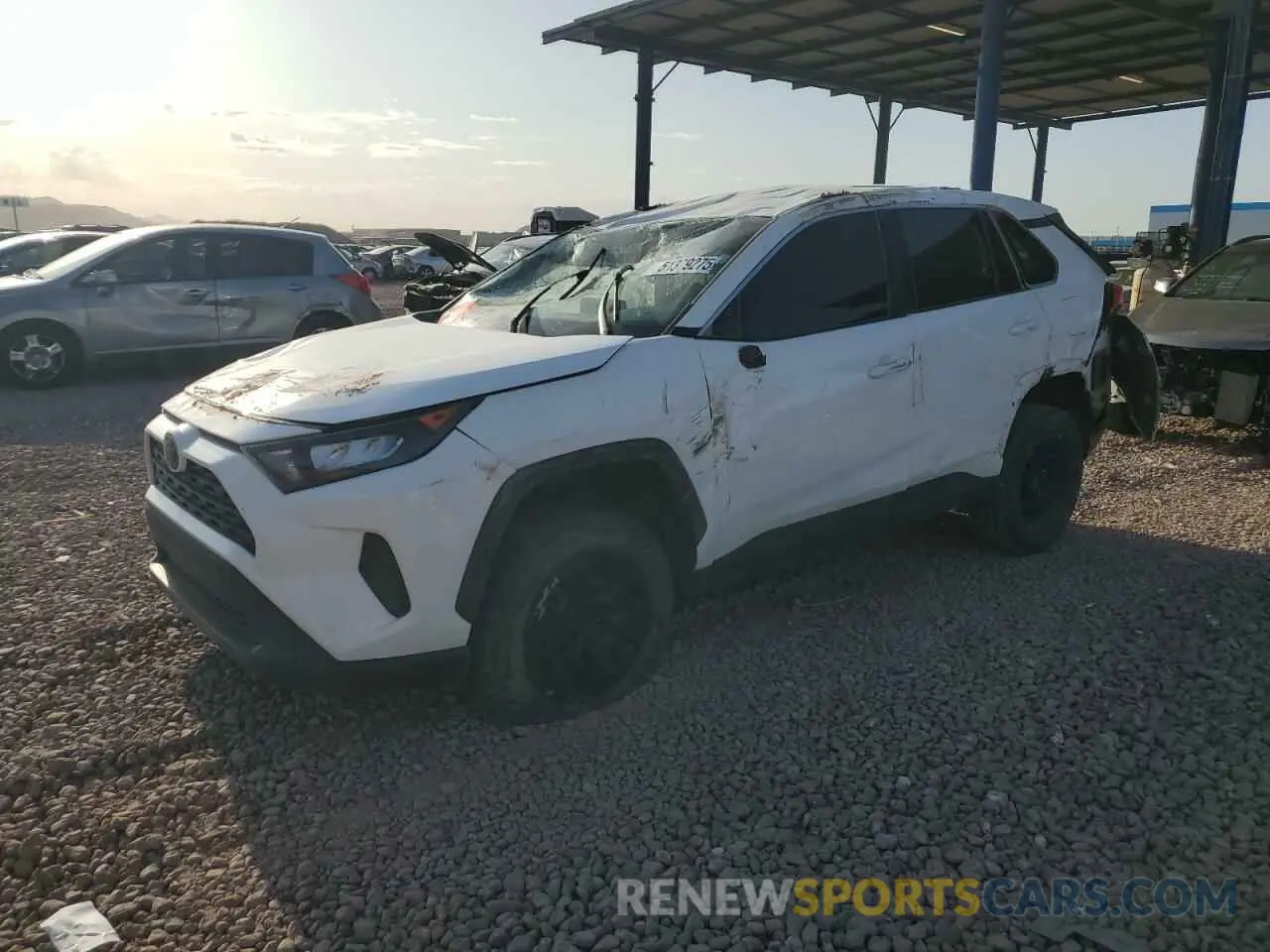 1 Photograph of a damaged car 2T3H1RFV3MC093042 TOYOTA RAV4 2021