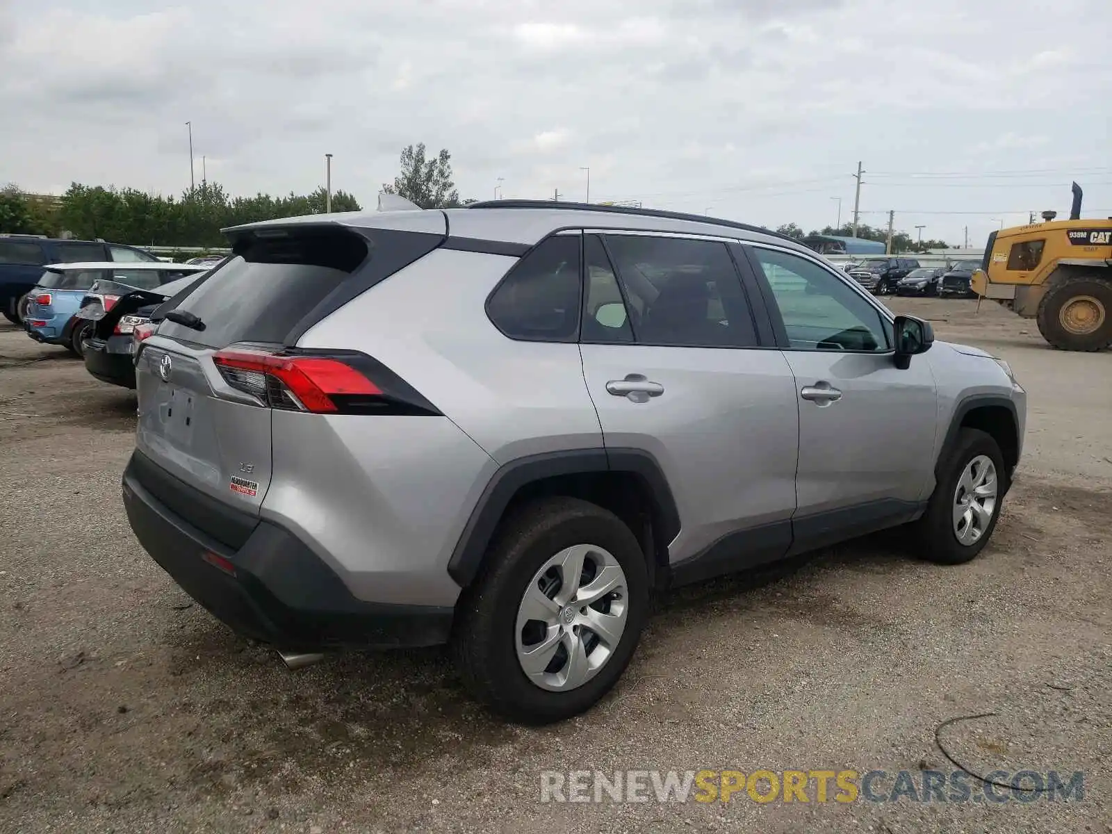 4 Photograph of a damaged car 2T3H1RFV3MC106839 TOYOTA RAV4 2021