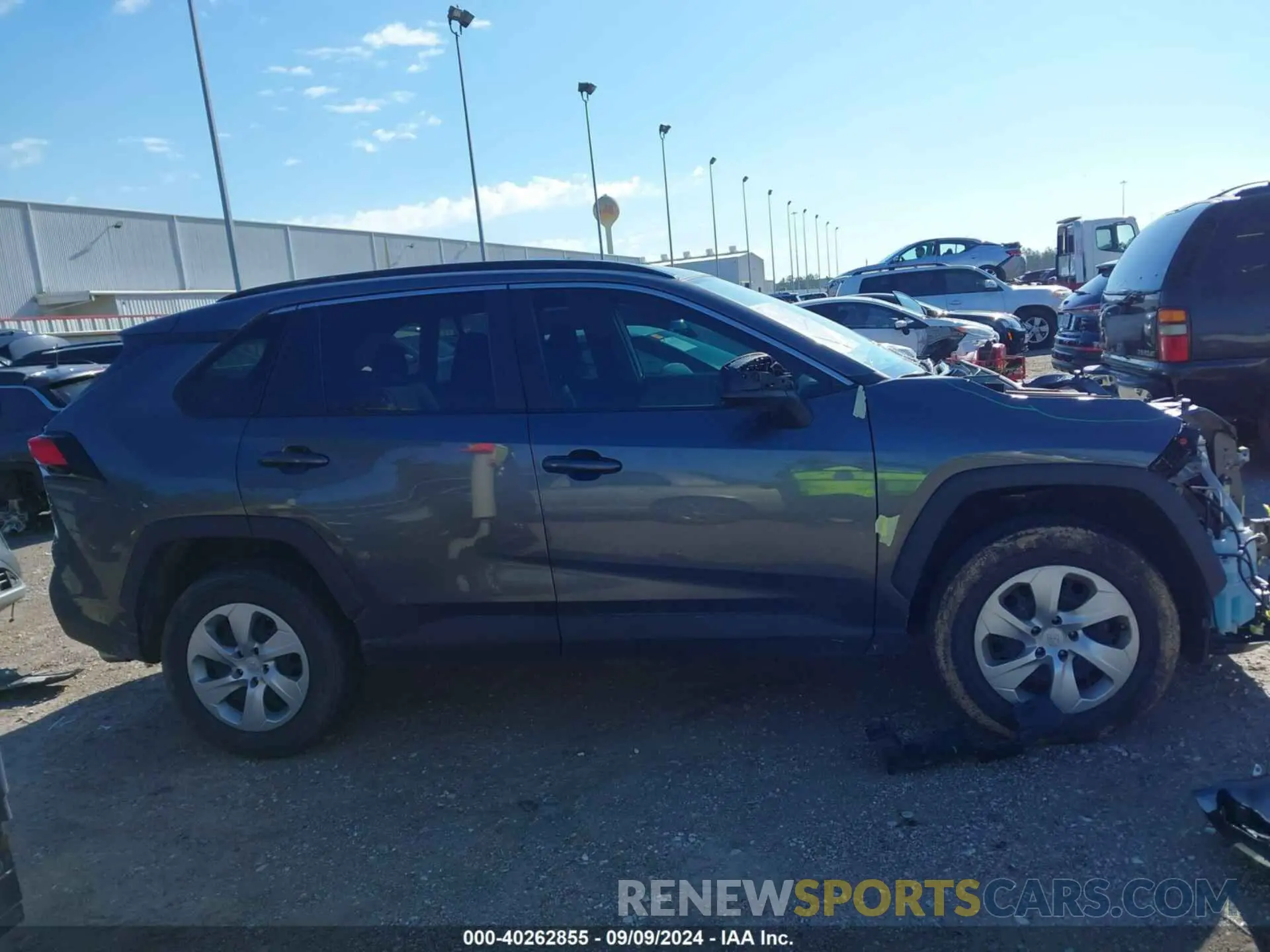 14 Photograph of a damaged car 2T3H1RFV3MC107327 TOYOTA RAV4 2021