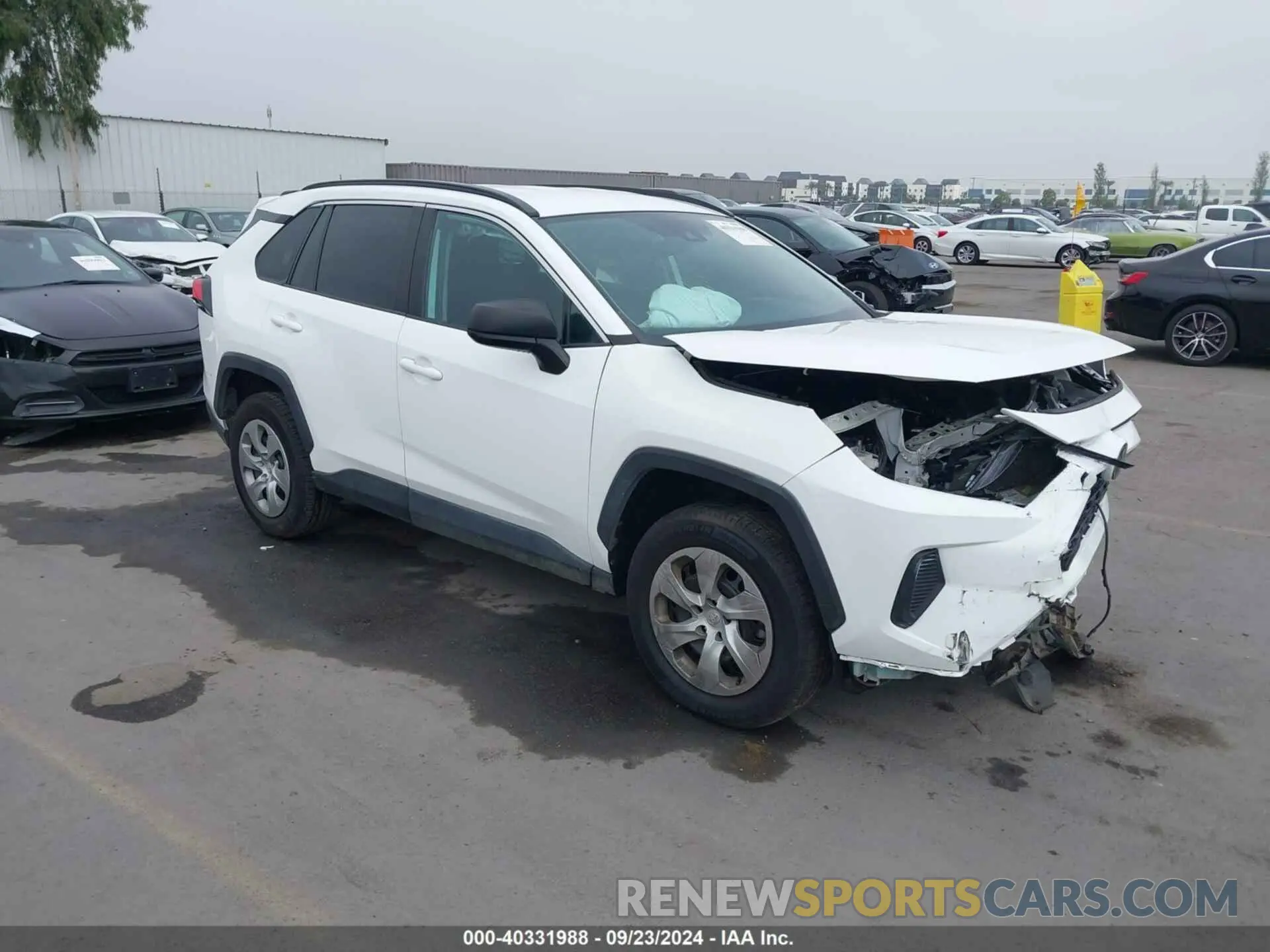1 Photograph of a damaged car 2T3H1RFV3MC115606 TOYOTA RAV4 2021