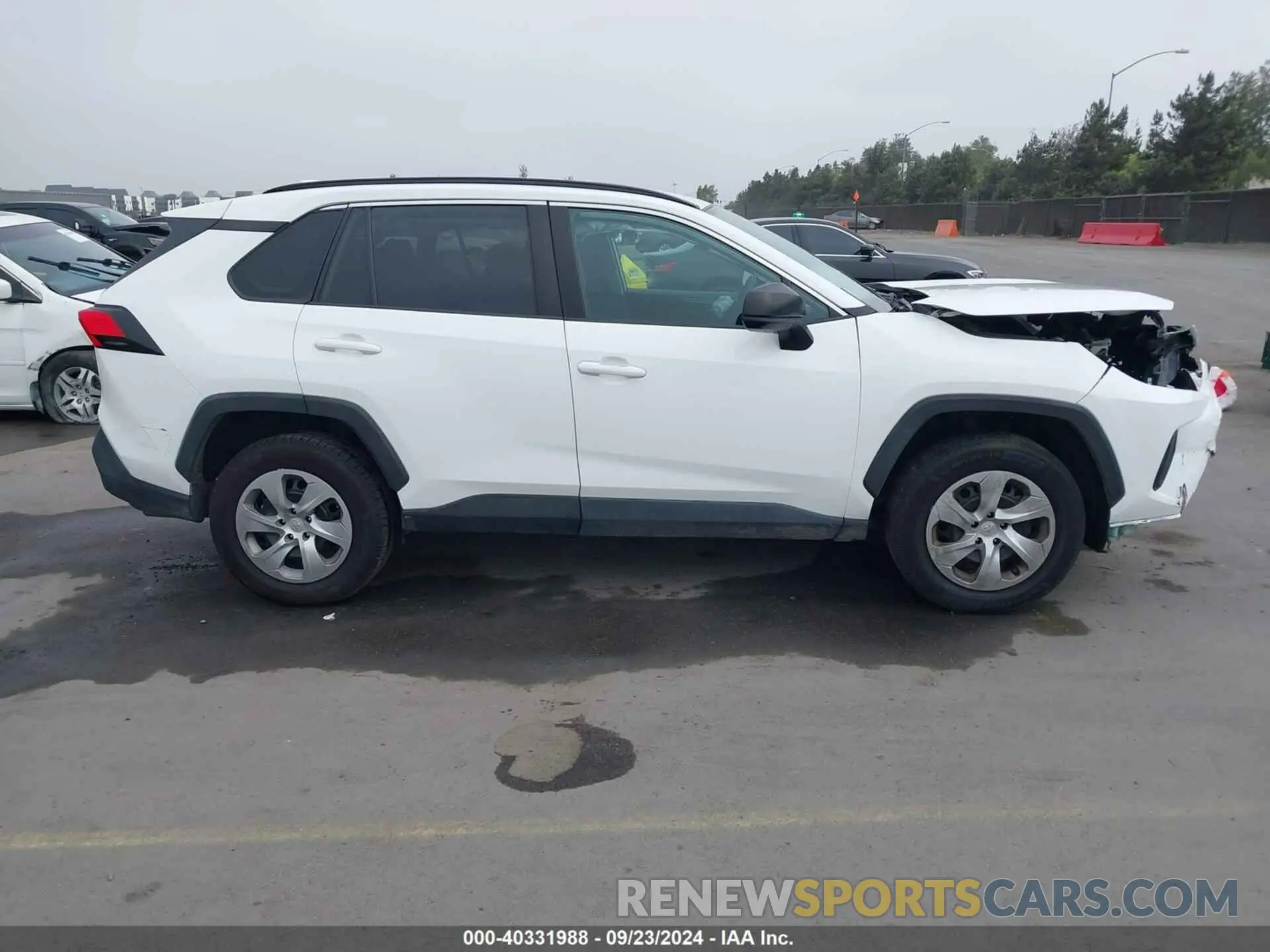13 Photograph of a damaged car 2T3H1RFV3MC115606 TOYOTA RAV4 2021
