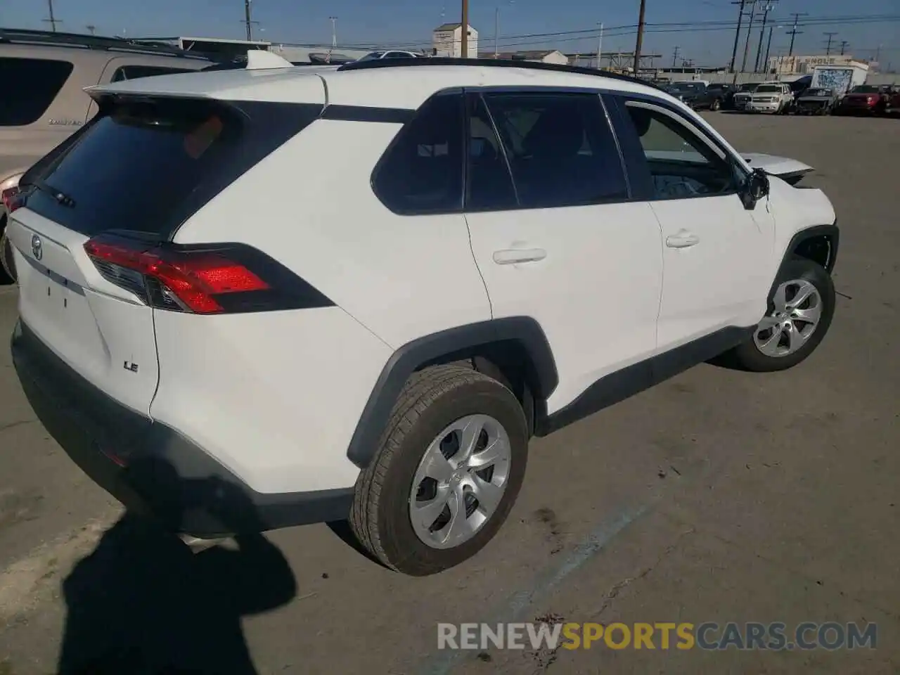 3 Photograph of a damaged car 2T3H1RFV3MC120143 TOYOTA RAV4 2021