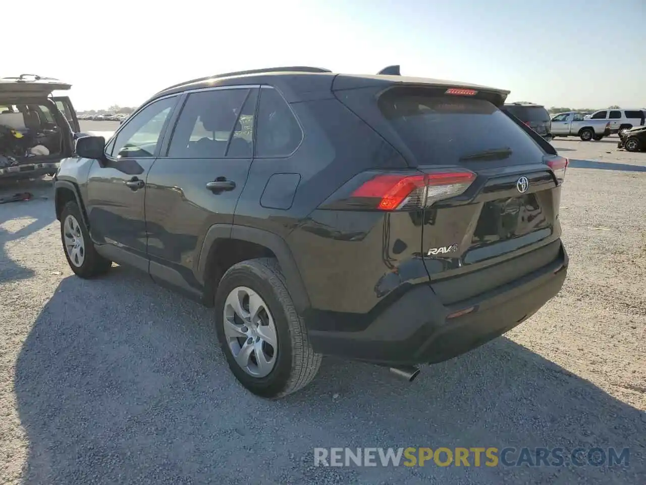 3 Photograph of a damaged car 2T3H1RFV3MC138285 TOYOTA RAV4 2021