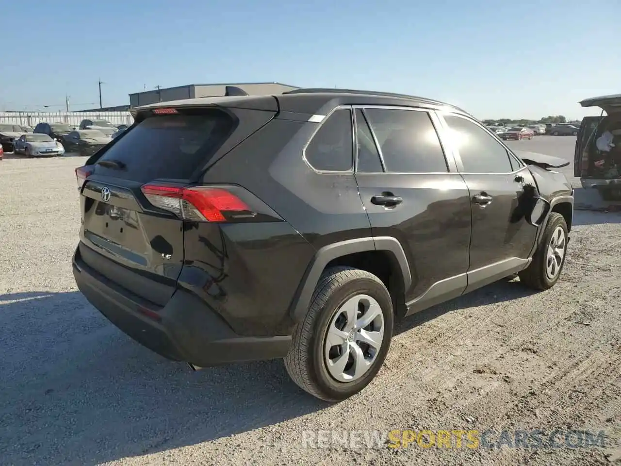 4 Photograph of a damaged car 2T3H1RFV3MC138285 TOYOTA RAV4 2021