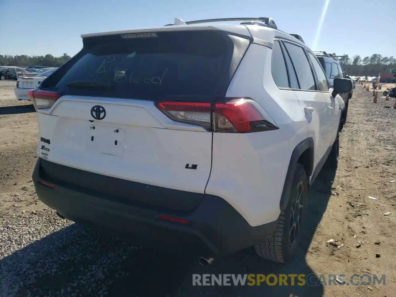 4 Photograph of a damaged car 2T3H1RFV3MC144636 TOYOTA RAV4 2021