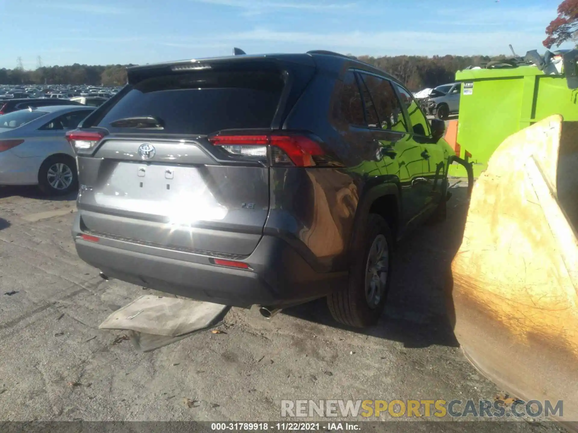 4 Photograph of a damaged car 2T3H1RFV3MC152736 TOYOTA RAV4 2021