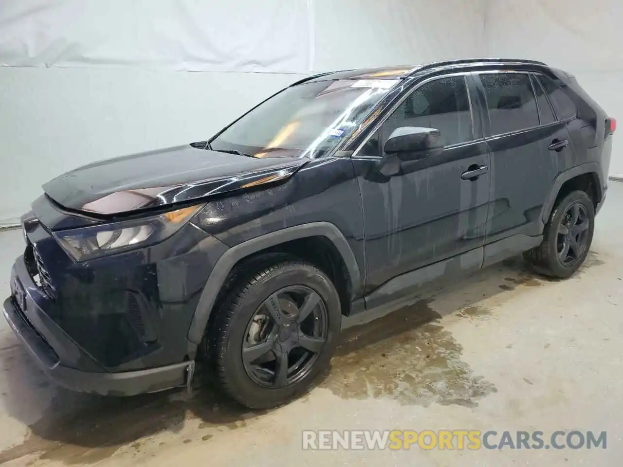 1 Photograph of a damaged car 2T3H1RFV3MW109075 TOYOTA RAV4 2021