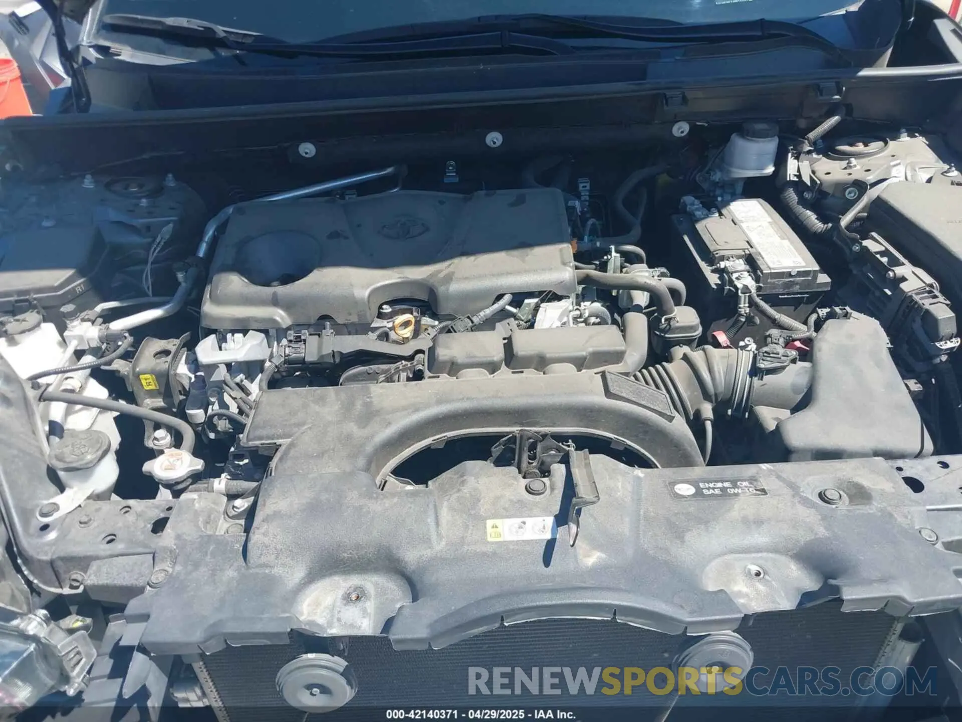10 Photograph of a damaged car 2T3H1RFV3MW133201 TOYOTA RAV4 2021