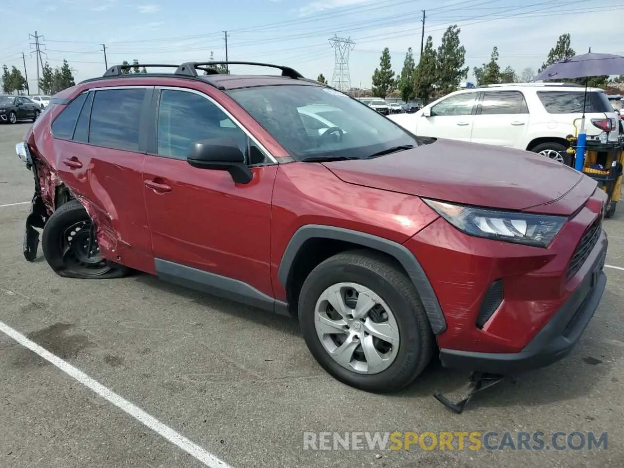 4 Photograph of a damaged car 2T3H1RFV3MW133621 TOYOTA RAV4 2021